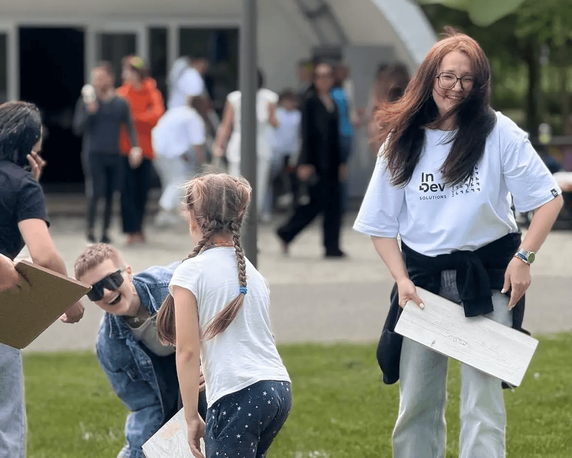 indev-team2.png indev-team2.png